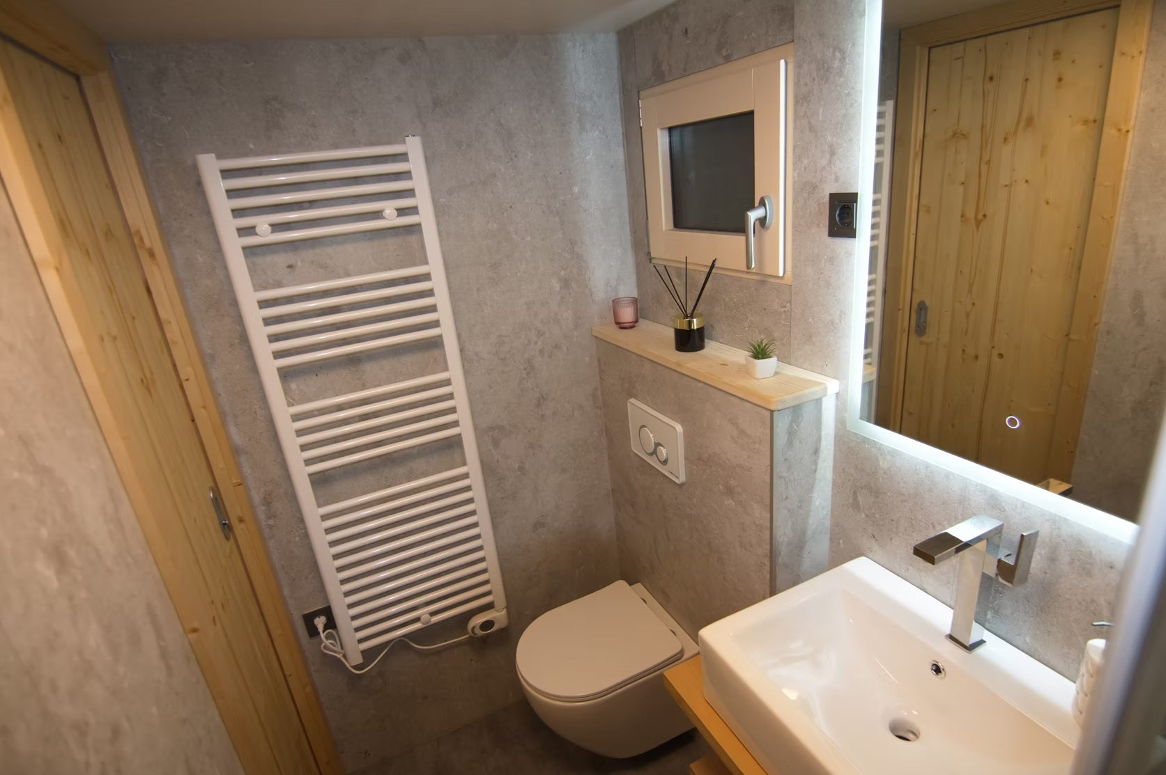 Utopian Hideaway – Luxury All-Season Outdoor Suite for Hotels, Wedding Venues & Resorts