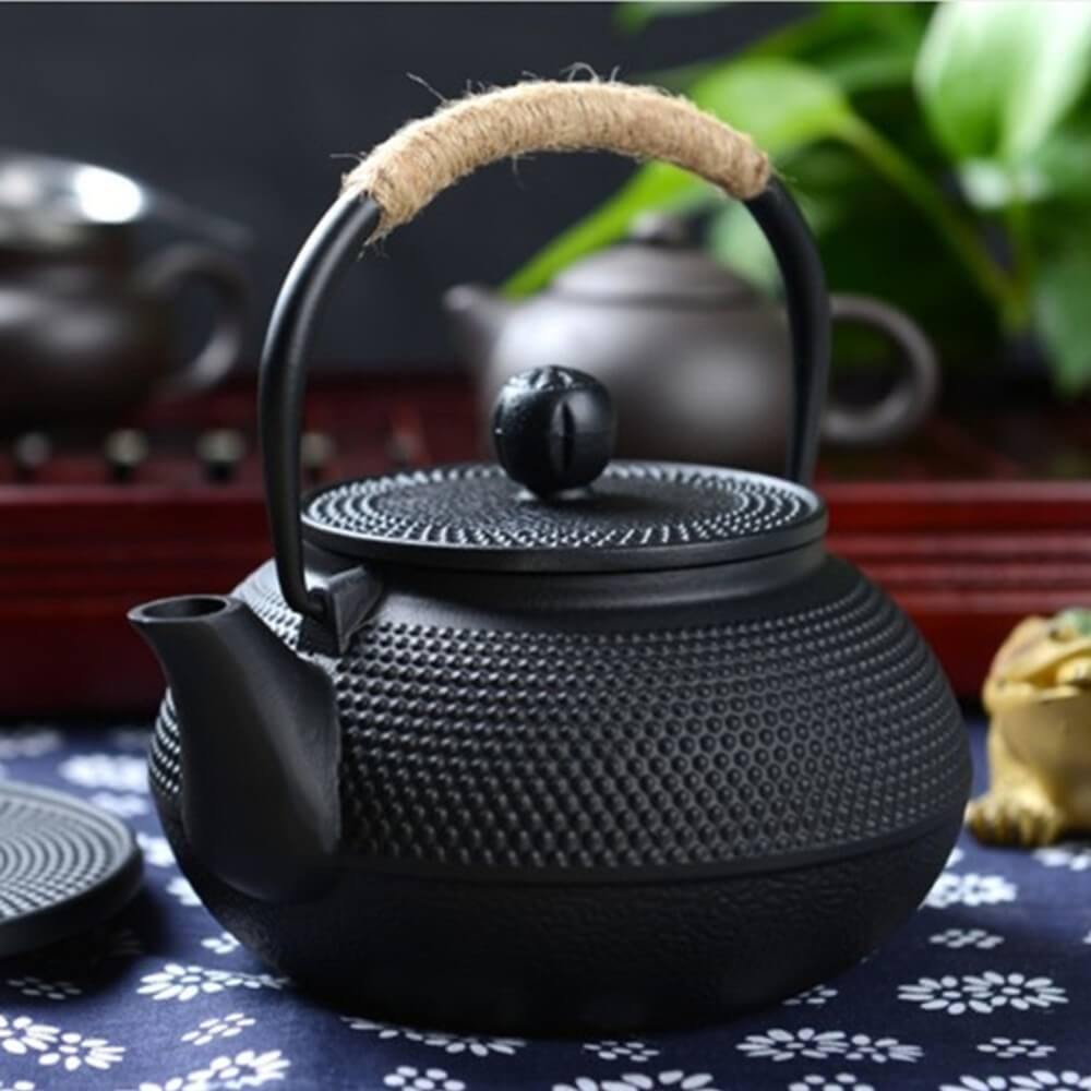 Cast Iron Tea Pots Black - Bell Tent Sussex