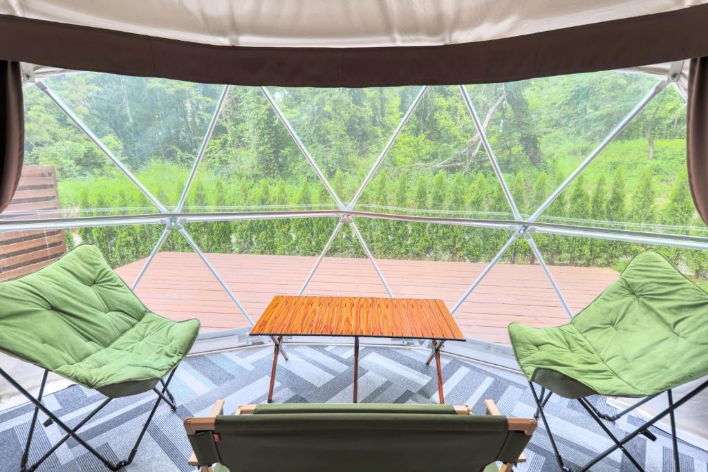 Geodesic Dome – Luxury Glamping & Event Structure